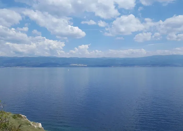 Sunset Apartment Vrbnik (Primorje-Gorski Kotar)